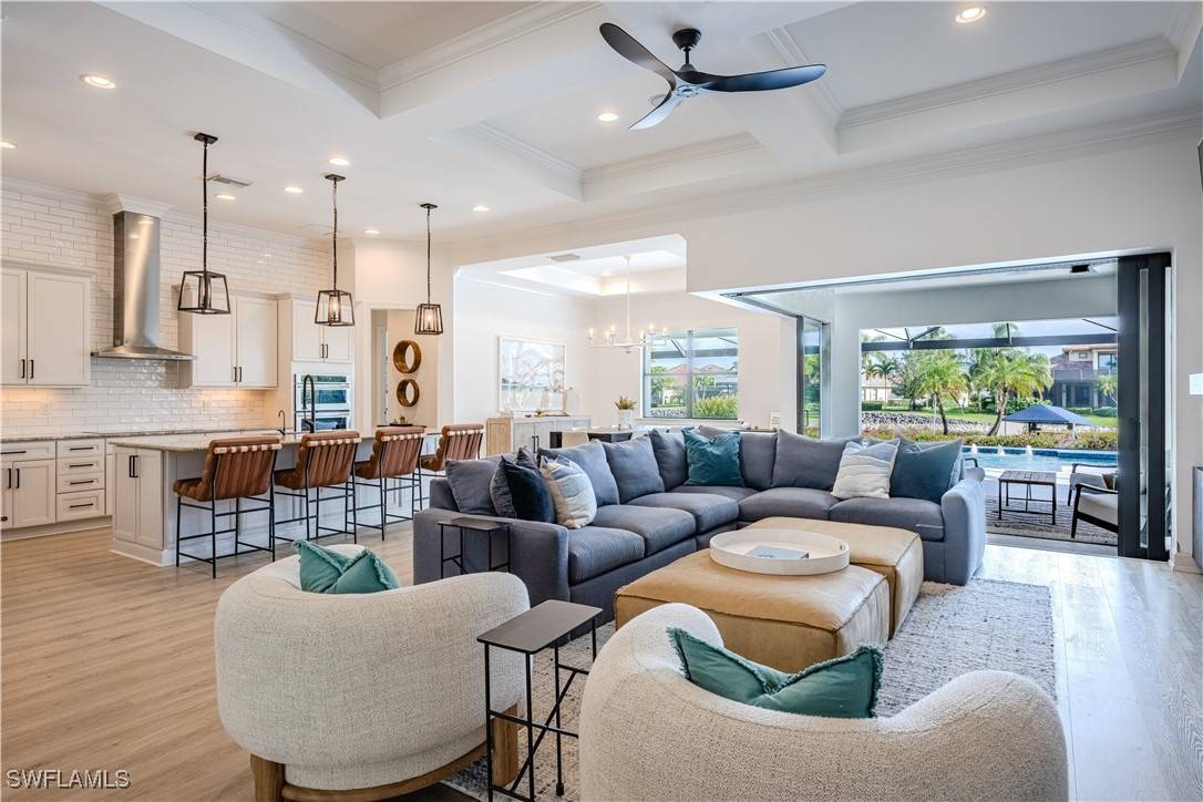 Naples, FL 34120,9324 GRANITE CT