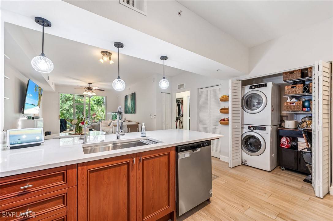 Estero, FL 33928,20310 Estero Gardens CIR #102