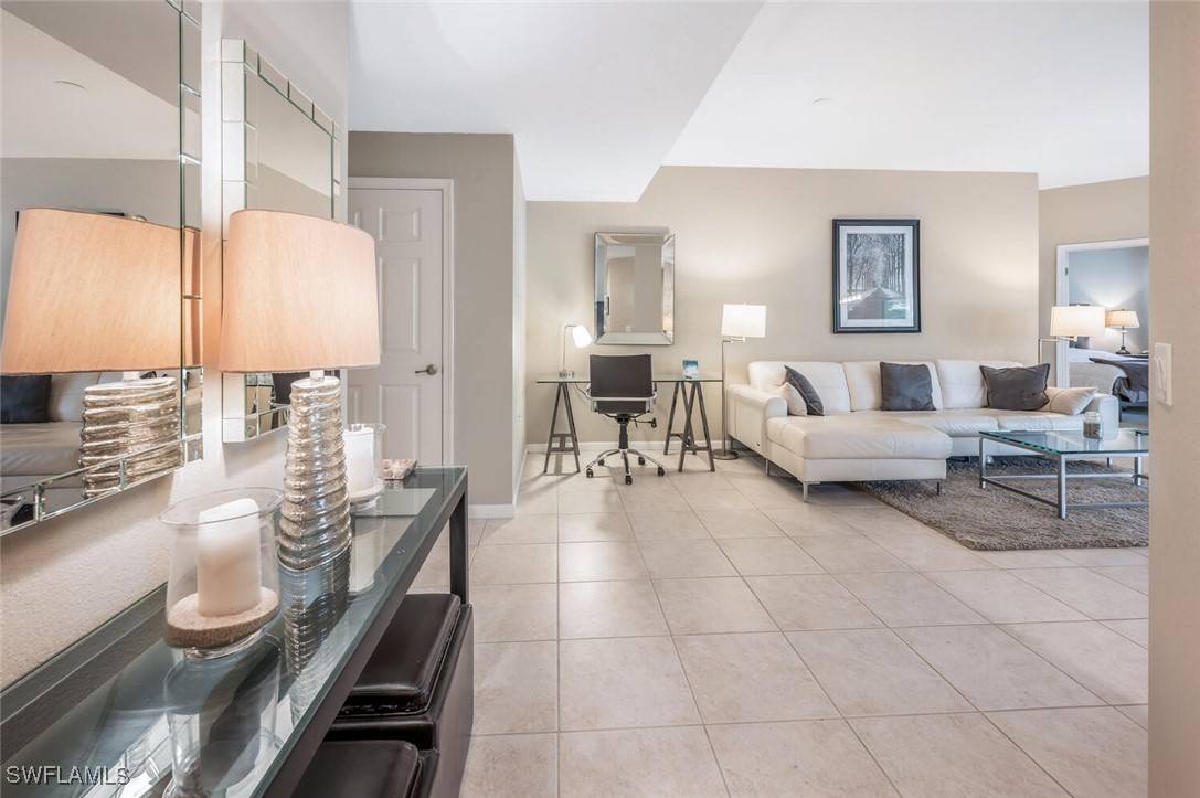 Naples, FL 34109,7130 Blue Juniper CT #102