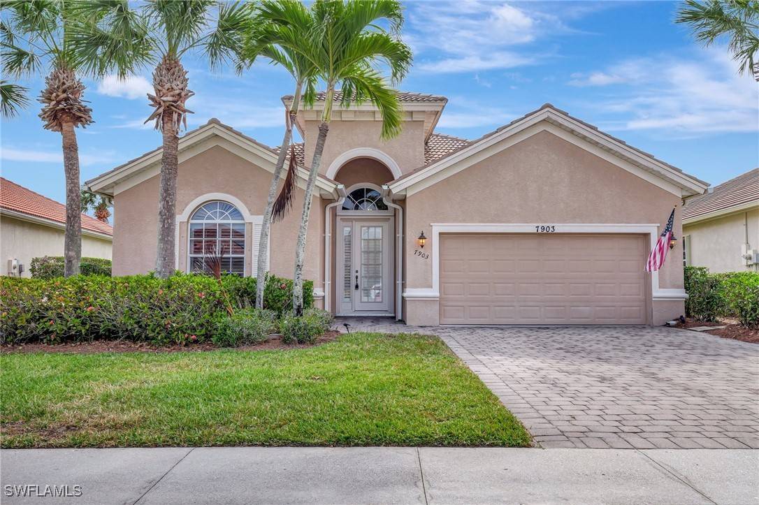 Naples, FL 34104,7903 Founders CIR