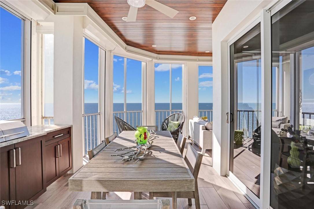 Bonita Springs, FL 34134,255 Barefoot Beach BLVD #4