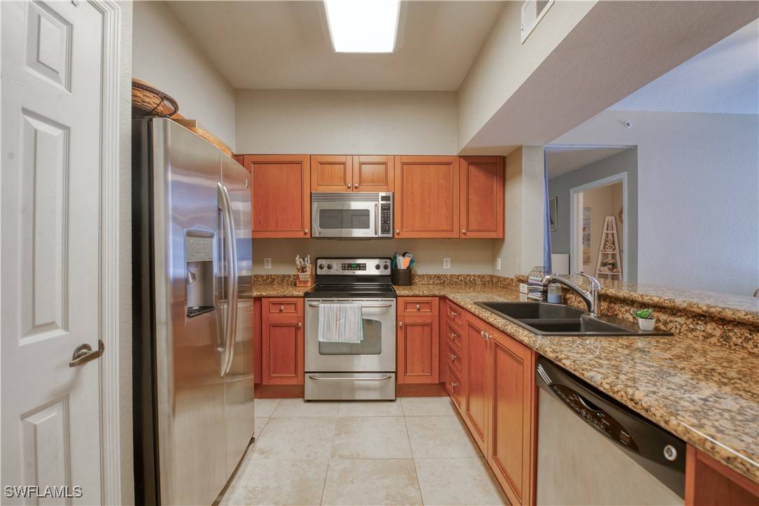 Estero, FL 33928,20273 Royal Villagio CT #104