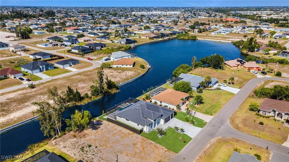 Cape Coral, FL 33991,1019 SW 1st TER