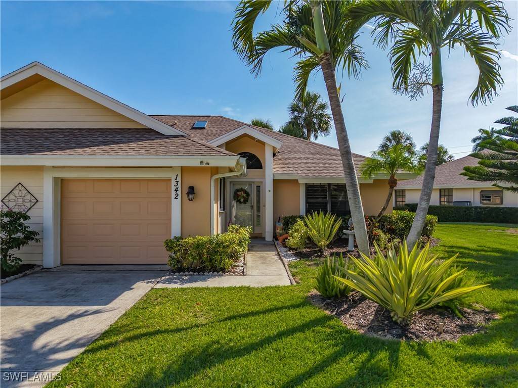 Naples, FL 34110,1342 PARK LAKE DR