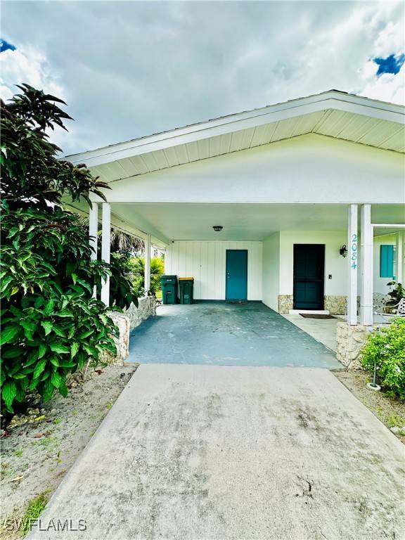 Naples, FL 34116,2084 46th ST SW