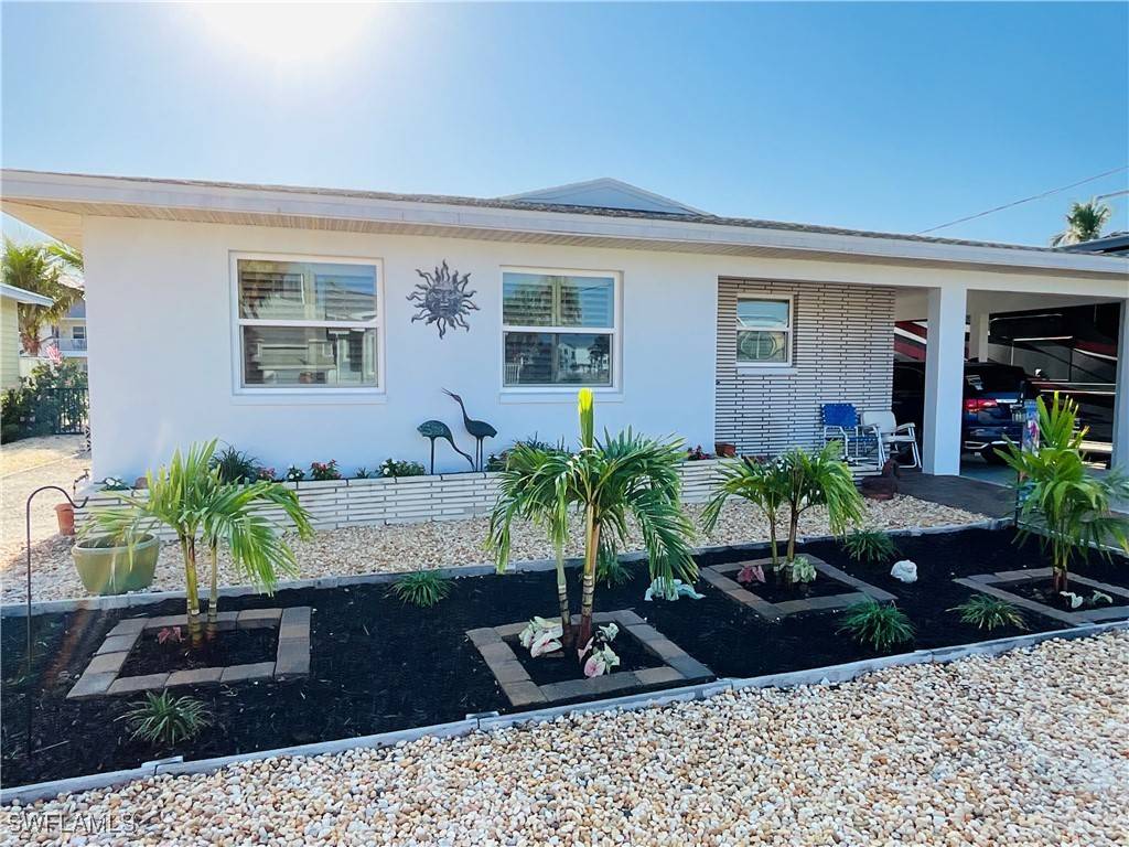 Fort Myers Beach, FL 33931,210 Ohio AVE