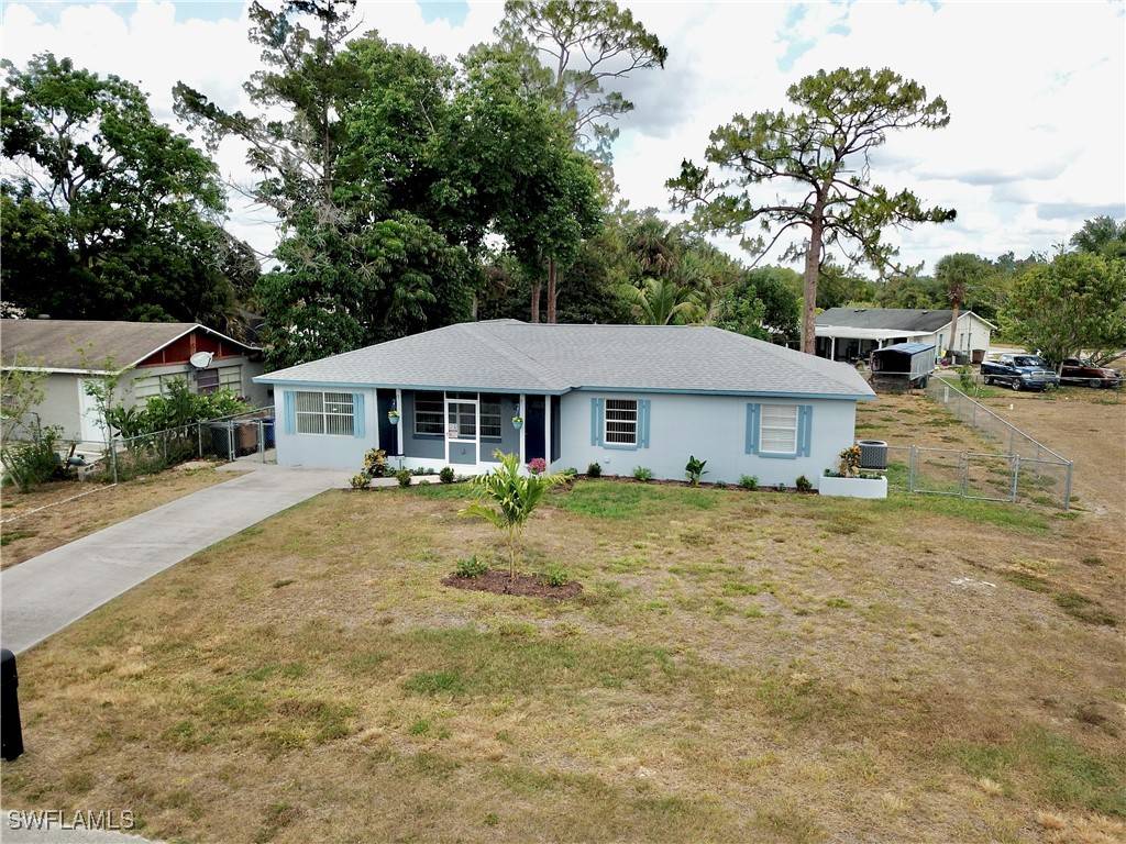 Lehigh Acres, FL 33936,314 Vermont WAY