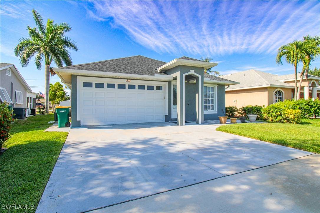 Naples, FL 34108,835 106th AVE N