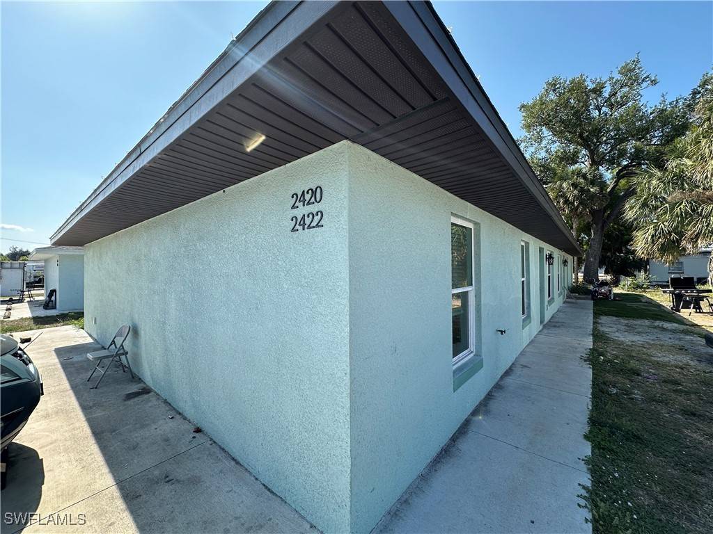 Fort Myers, FL 33901,2420 Linhart AVE
