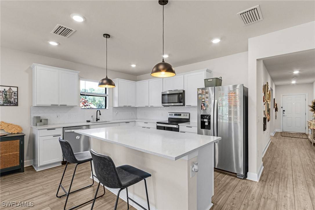 North Fort Myers, FL 33917,16000 Shoebutton CT