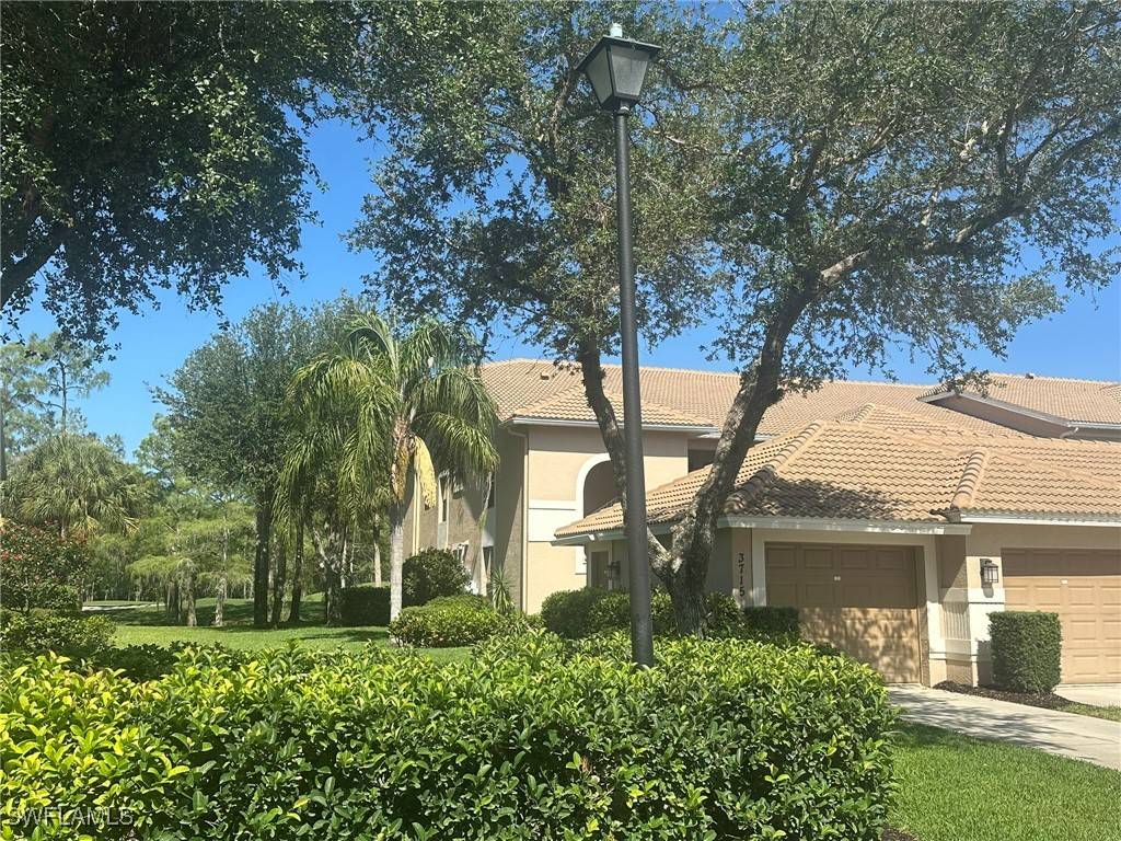 Naples, FL 34112,3715 Buttonwood WAY #1711