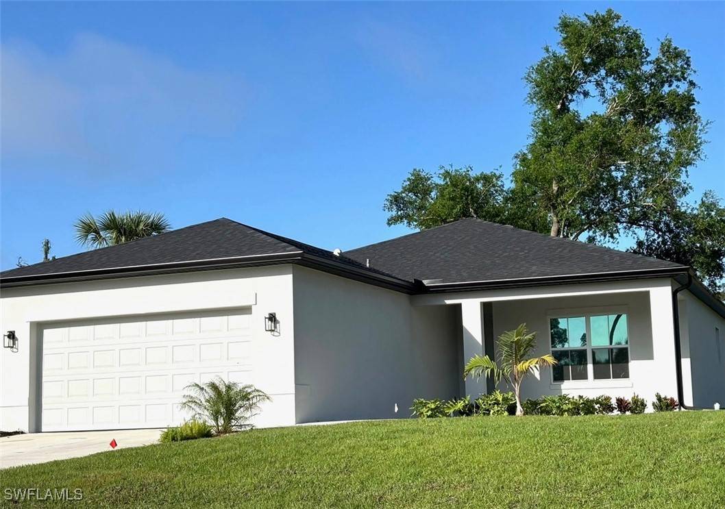 Lehigh Acres, FL 33971,5525 Berryman ST