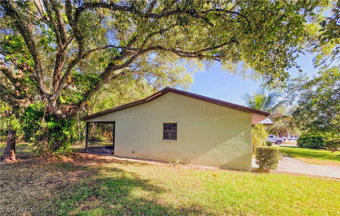 Labelle, FL 33935,75 Hardee ST