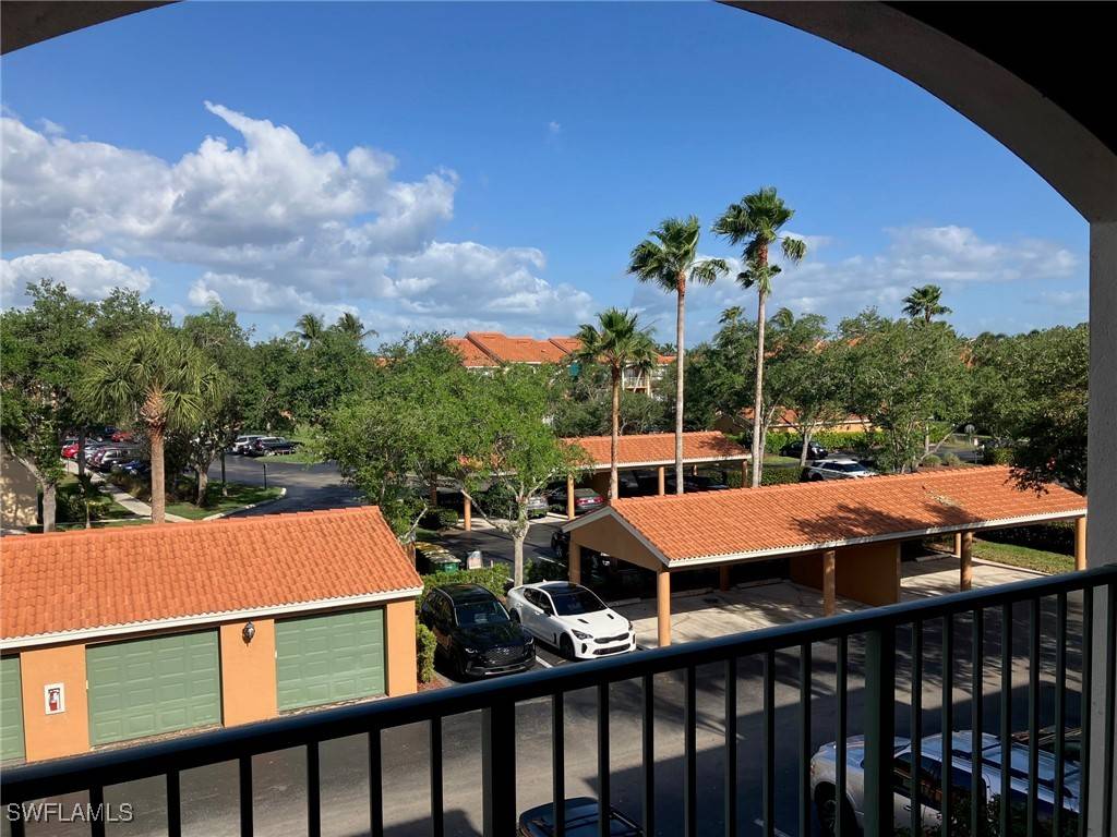 Naples, FL 34104,1210 Wildwood Lakes BLVD #305