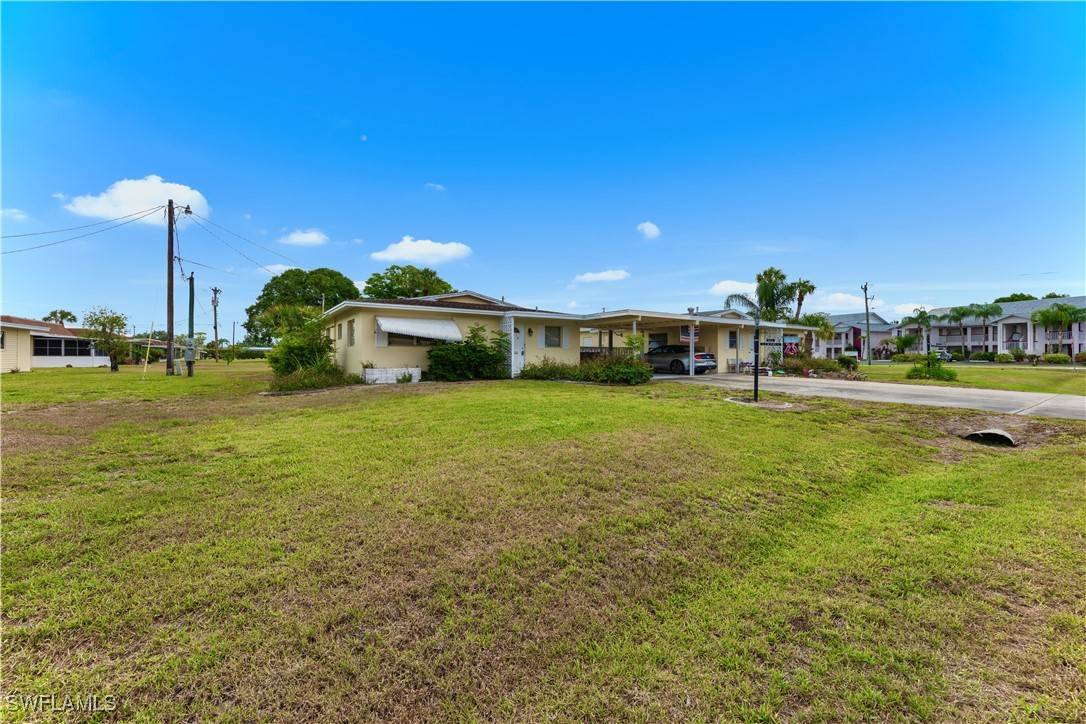 Lehigh Acres, FL 33936,502 Gerald AVE