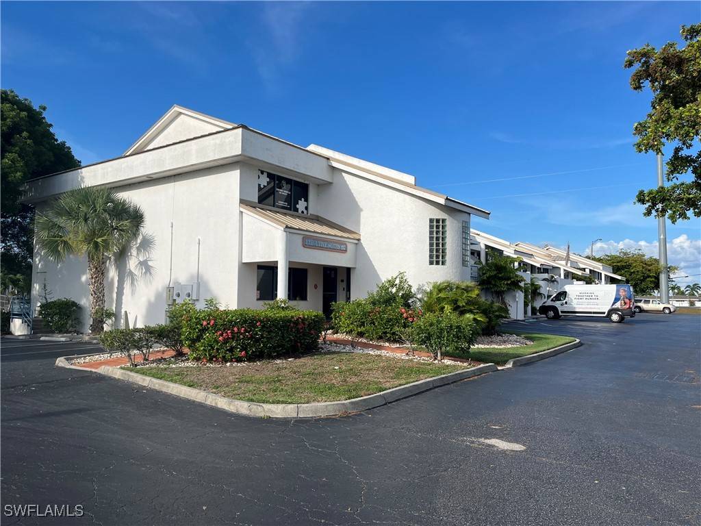 Cape Coral, FL 33904,2804 Del Prado BLVD S #106