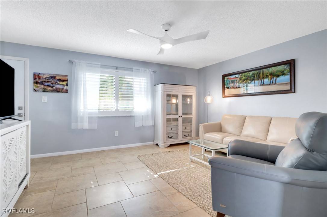 Naples, FL 34103,788 Park Shore DR #C34