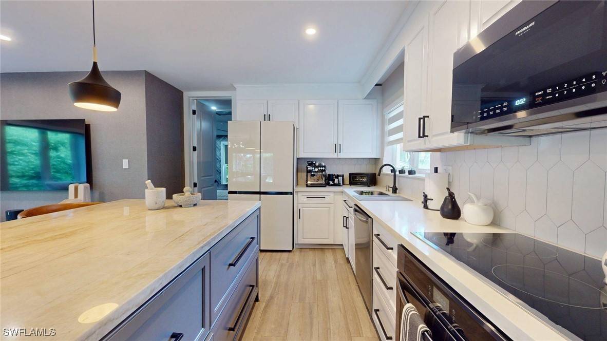 Coral Gables, FL 33158-1854,6600 SW 144th ST