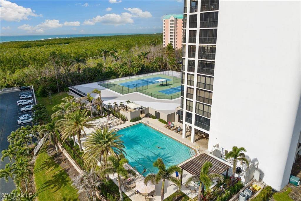 Naples, FL 34108,5601 Turtle Bay DR #302