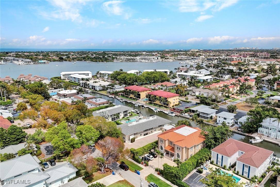 Naples, FL 34102,1485 Chesapeake AVE
