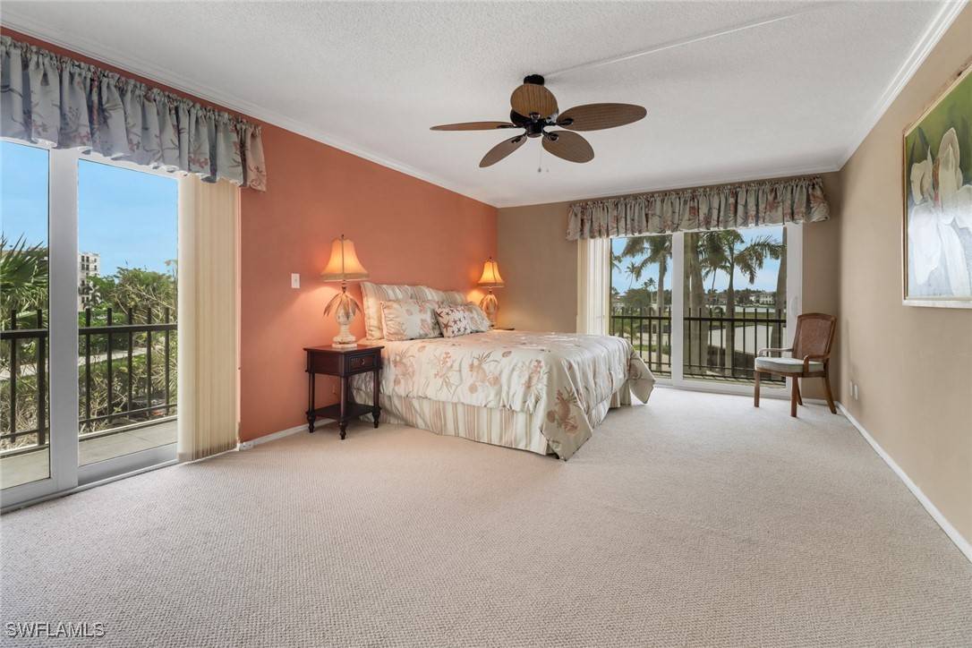 Naples, FL 34103,3399 Gulf Shore BLVD N #303