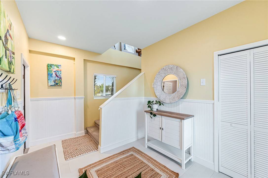 Fort Myers Beach, FL 33914,5363 Palmetto ST