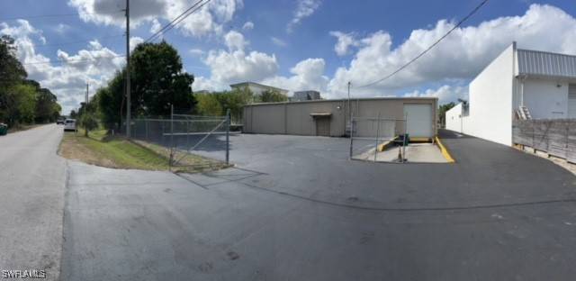 Naples, FL 34104,2665 Davis BLVD S
