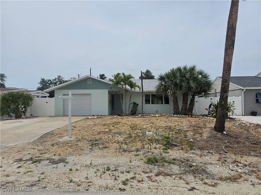 Fort Myers Beach, FL 33931,193 Hibiscus DR