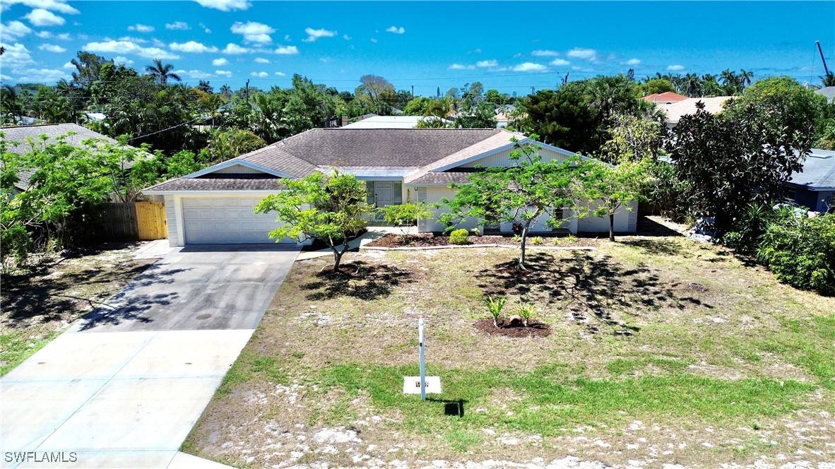 Naples, FL 34108,844 106th AVE N