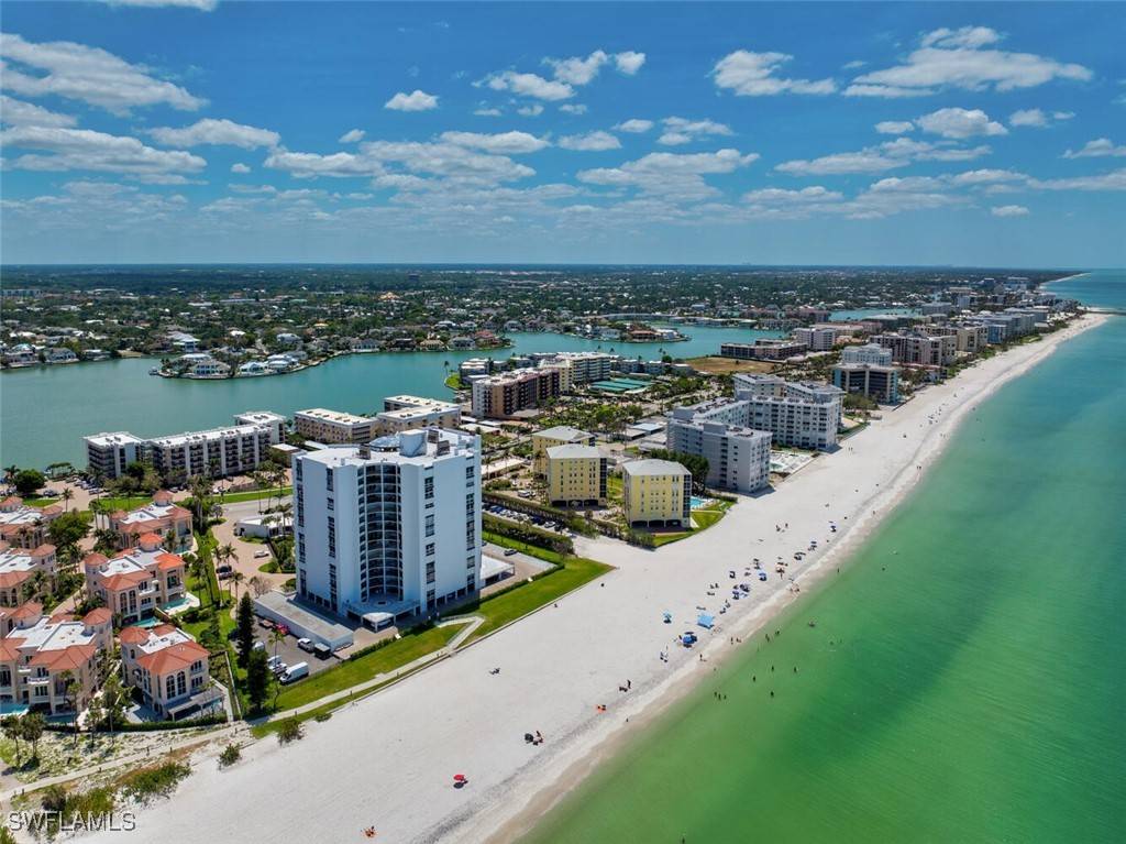 Naples, FL 34103,3500 Gulf Shore BLVD N #402