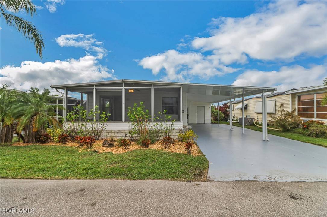 Fort Myers, FL 33905,243 Tangerine DR