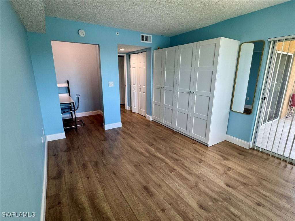 Naples, FL 34112,1840 Florida Club CIR #5204