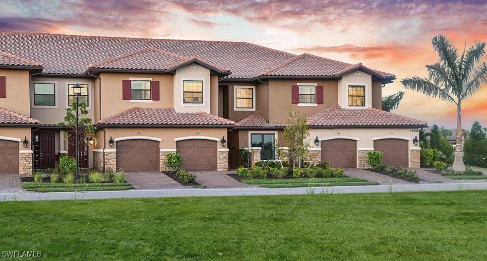 Naples, FL 34114,15320 Lucerna ST #203