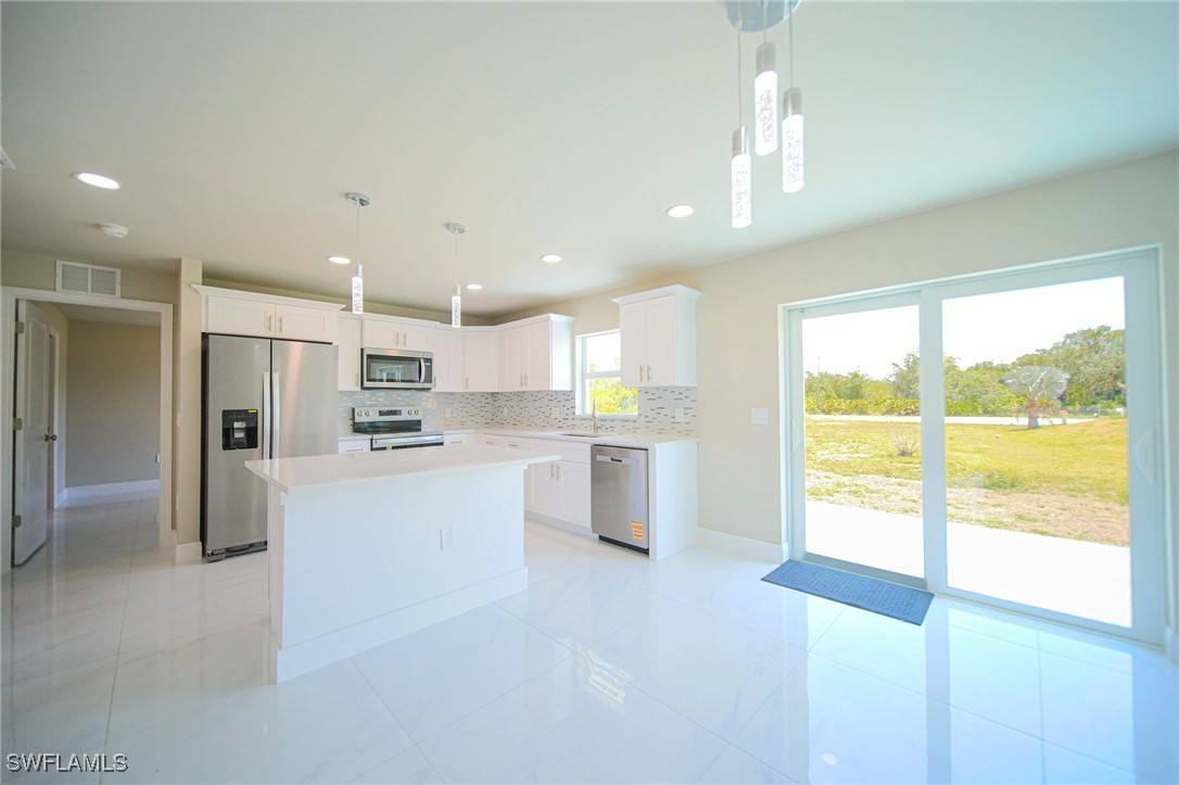 Lehigh Acres, FL 33972,1964 Leghorn ST