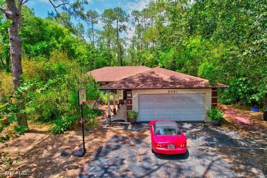 Naples, FL 34116,5251 BOXWOOD WAY