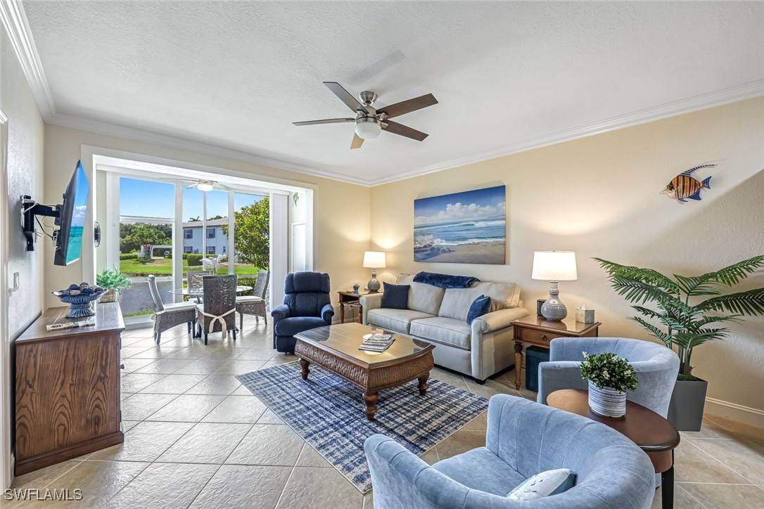 Naples, FL 34108,832 Tanbark DR #104