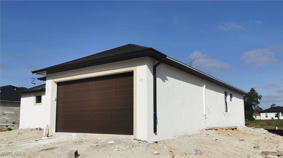 Lehigh Acres, FL 33974,326 NATHAN AVE