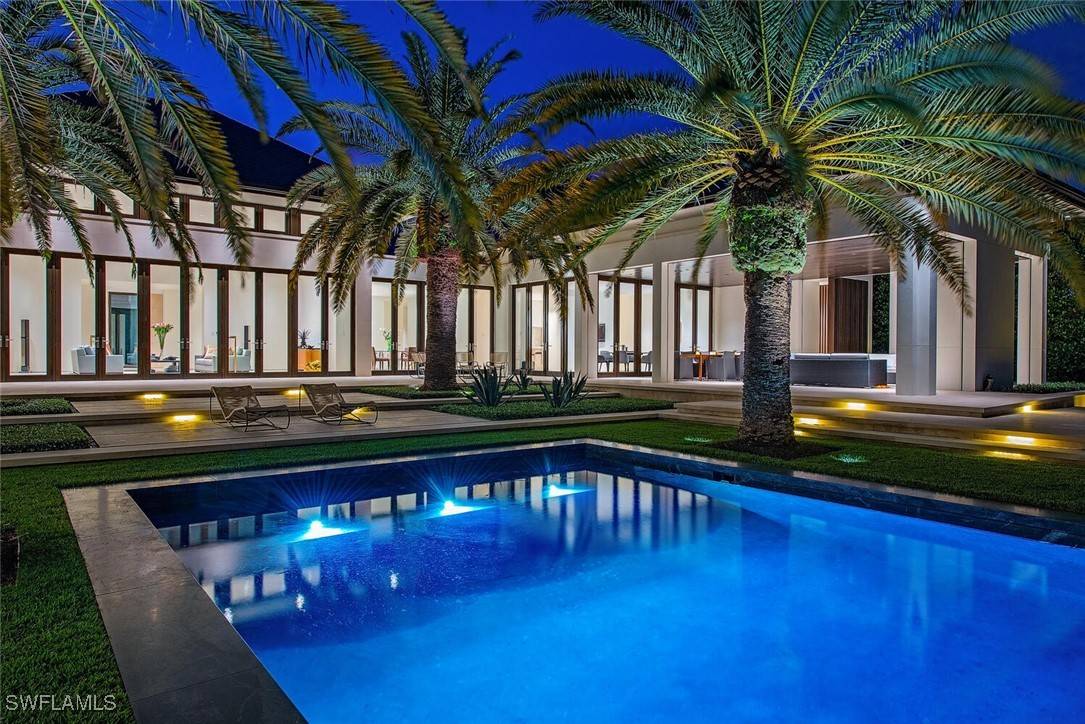 Naples, FL 34102,3655 Fort Charles DR