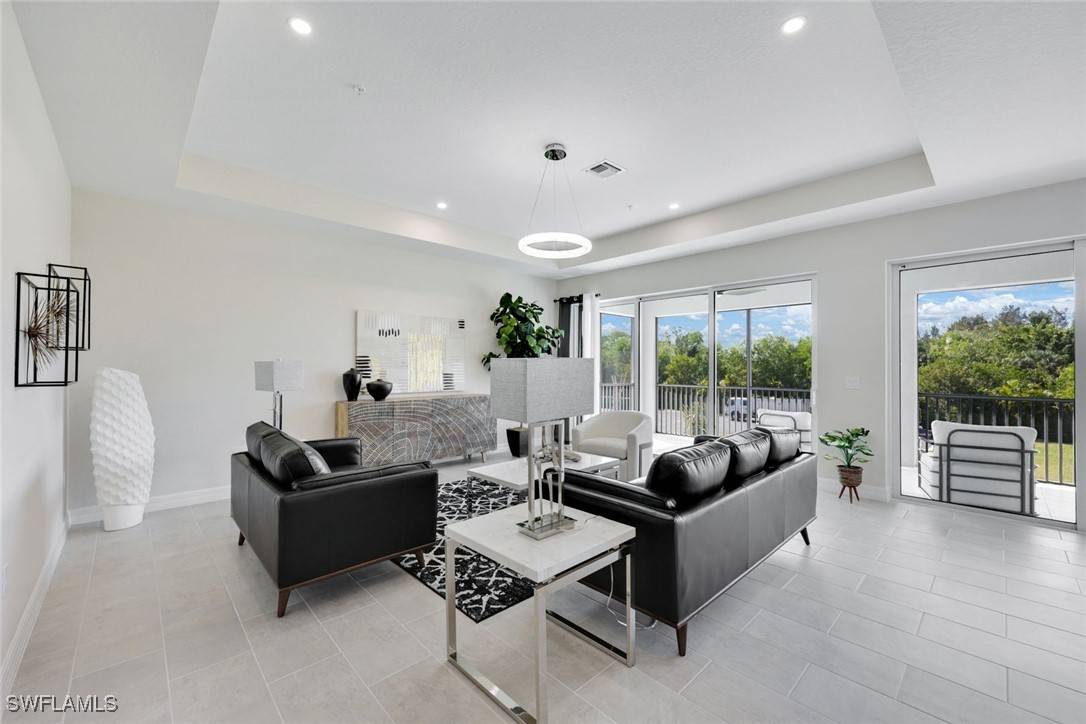 Naples, FL 34114,303 Indies DR W #201