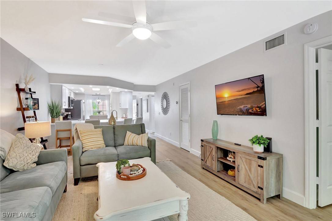 Naples, FL 34110,773 Wiggins Lake DR #101