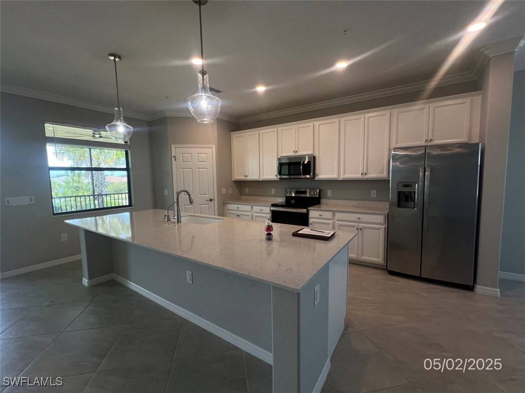 Fort Myers, FL 33913,12048 Hawthorn Lake DR #202