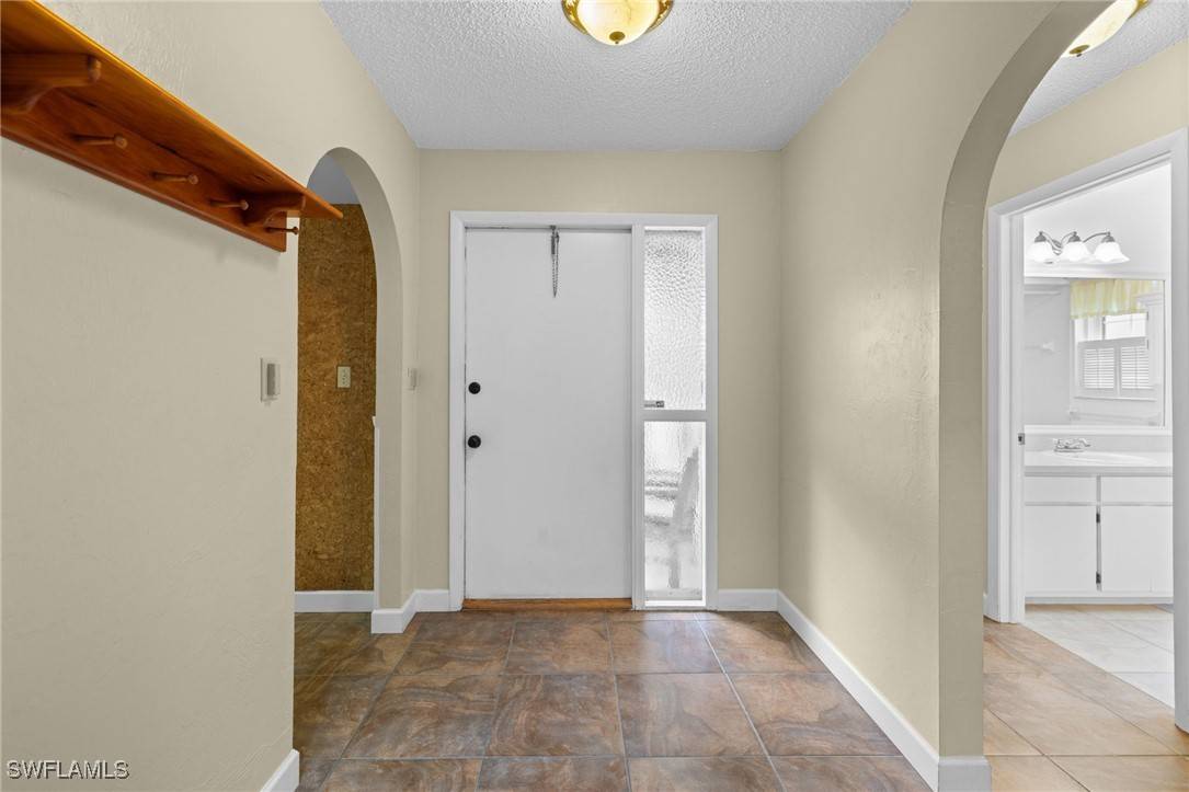 Bonita Springs, FL 34134,4527 Sierra LN