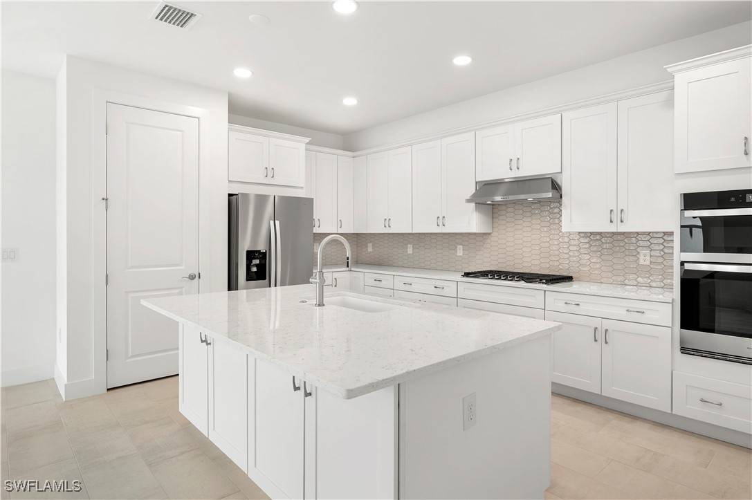 Naples, FL 34114,8893 Oceana WAY