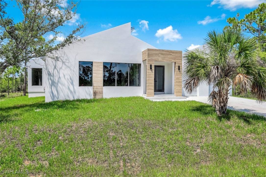 Port Charlotte, FL 33981,14074 Whittier LN