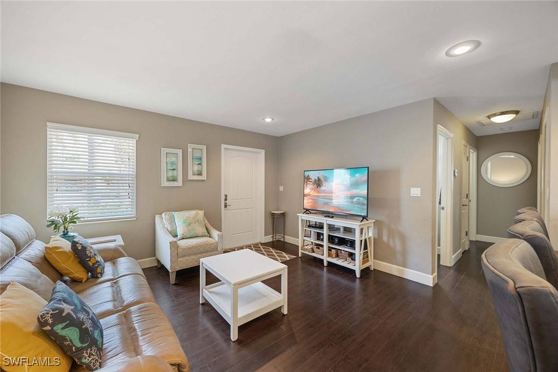 Naples, FL 34108,856 104th AVE N