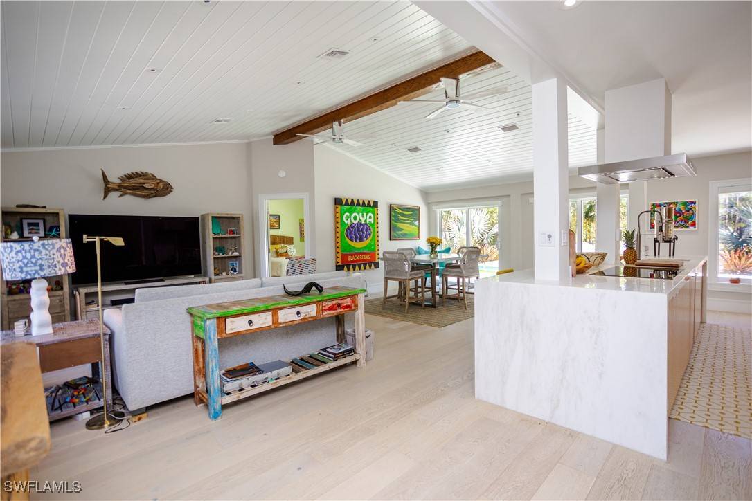 Naples, FL 34119,5880 Shady Oaks LN