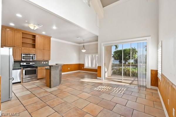 Fort Myers, FL 33916,819 James ST