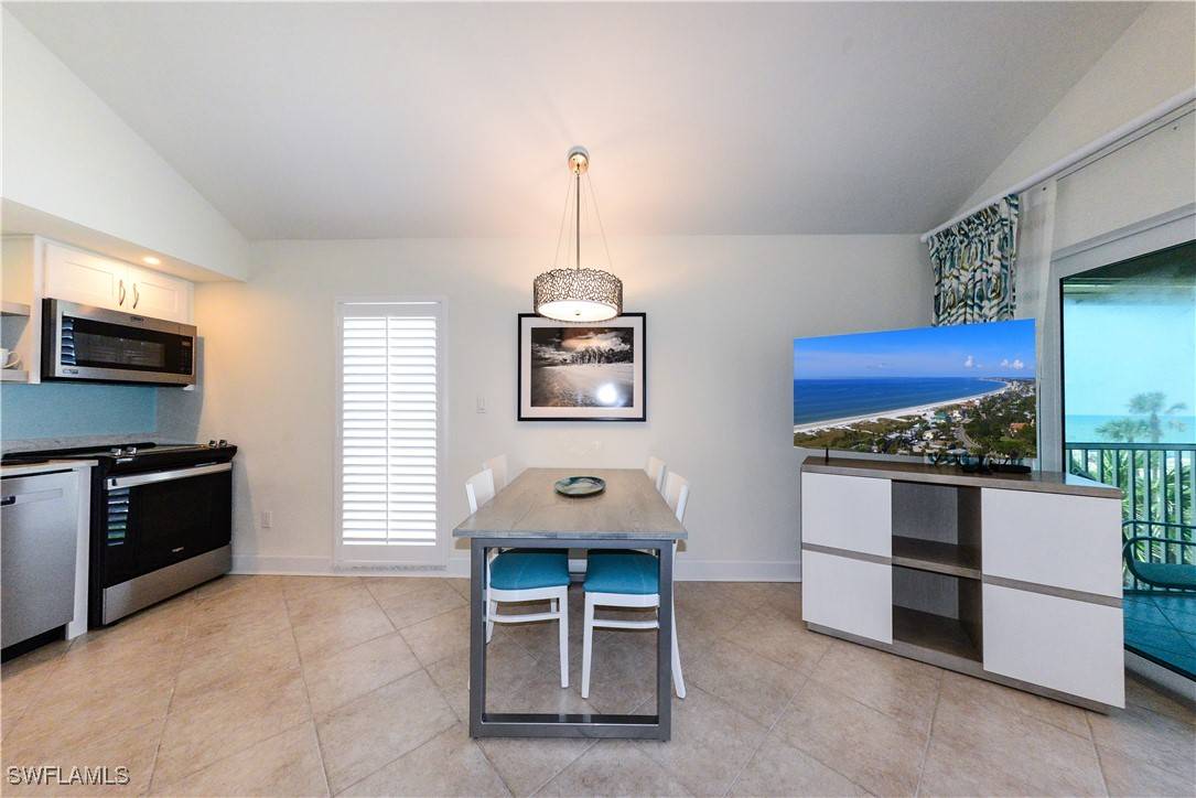 Sanibel, FL 33957,2255 W Gulf DR #140