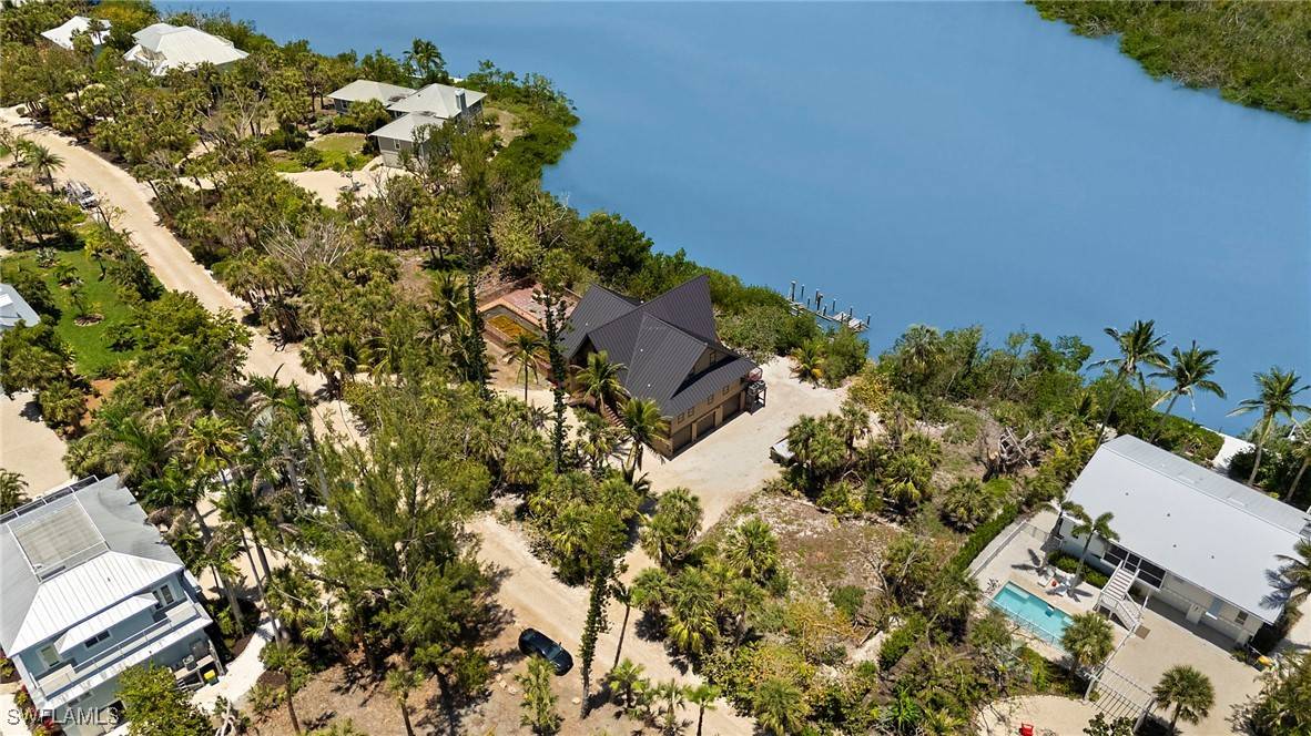 Sanibel, FL 33957,5770 Pine Tree DR