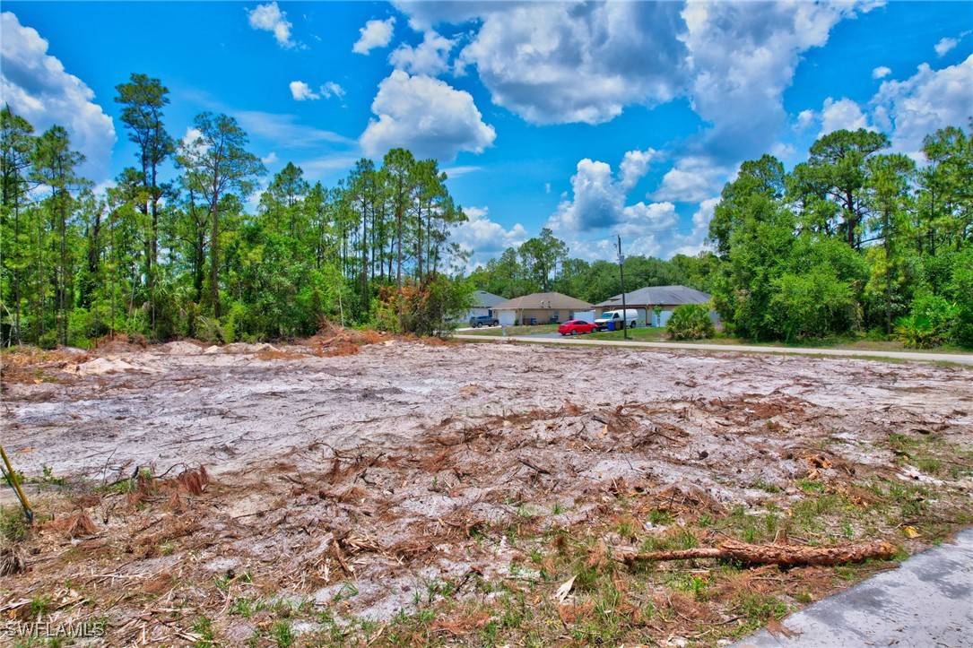Alva, FL 33920,2123 Jefferson AVE